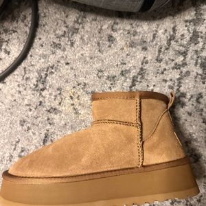 Platform ultra mini sheepskin boots size 7